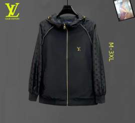 Picture of Louis Vuitton Jackets _SKULVM-3XL12yr27932391